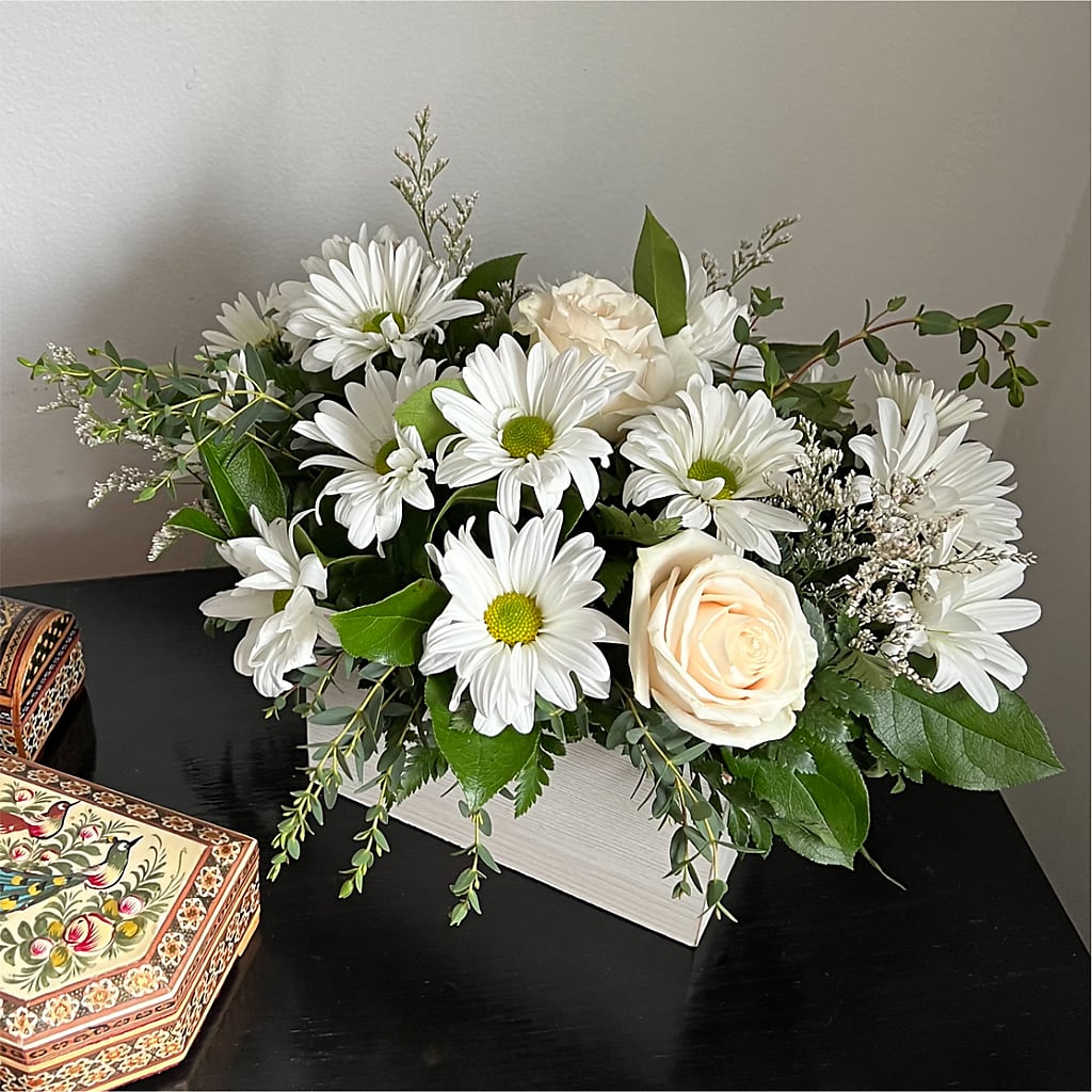 Fresh Linen Box Bouquet –  My Flower Market, Santa Ana CA