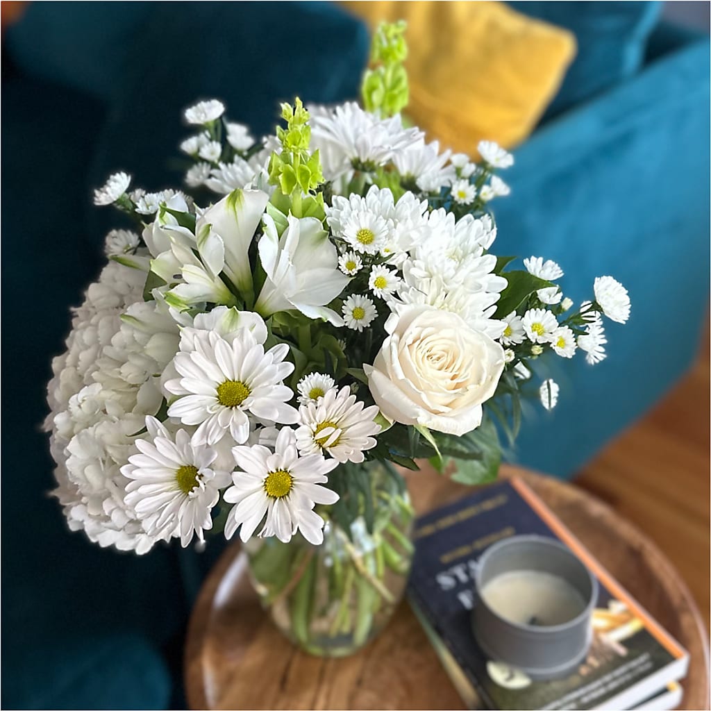 Classic Ivory – A Florist Original –  My Flower Market, Santa Ana CA